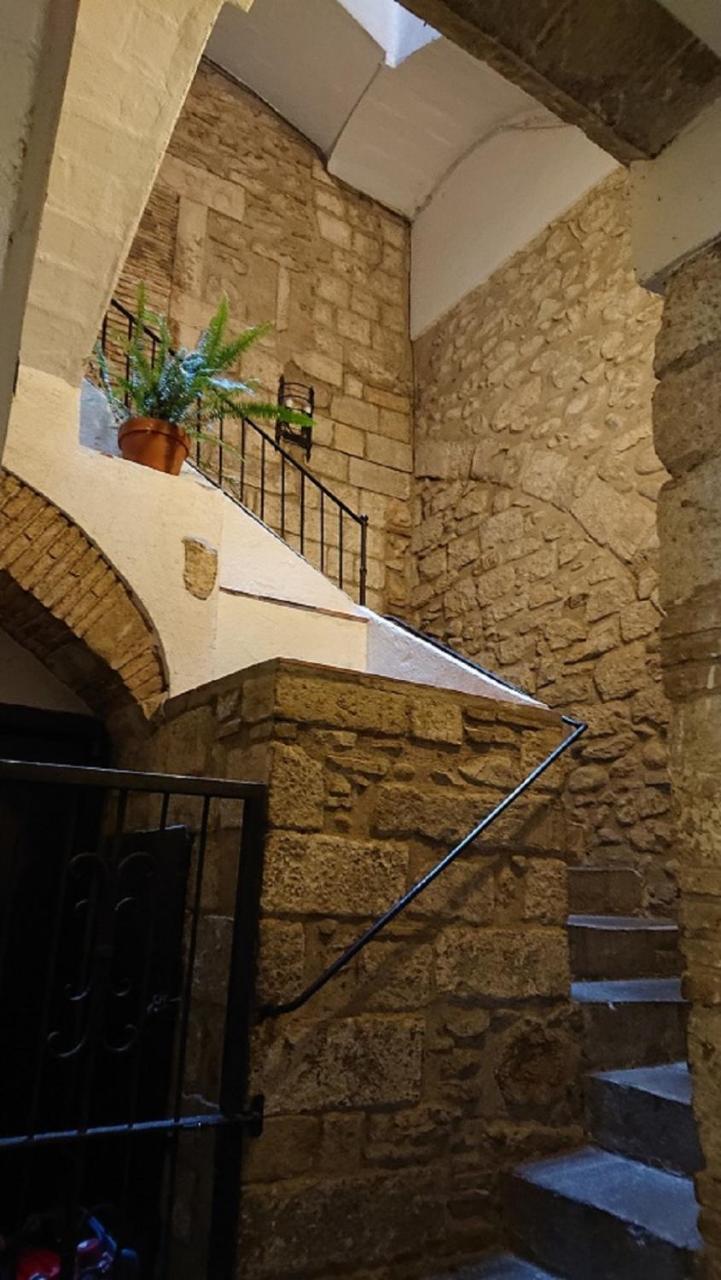Bravissimo Placa Del Vi, Authentic Historic Apartament